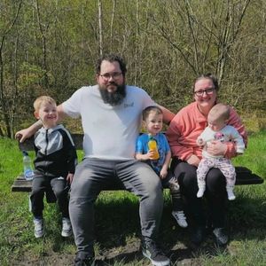 Meet your Posher, Adam